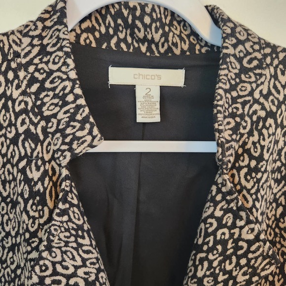 Chico's Women's Tan and Black Animal Print Jacket Blazer Chico's Size 2 - Picture 5 of 6